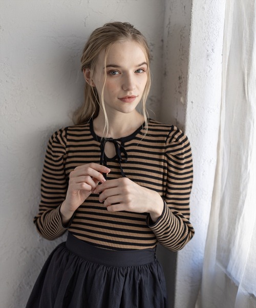 clear(クリア)の「ボーダーフロントリボンニットトップス ≪STAY MOTION≫(ニット/セーター・レディース・ブラック×ホワイト/ブラック系その他・F)」の19枚目の写真