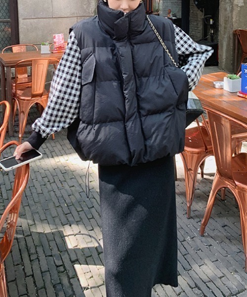 Vipoa（ヴィポア）の「ボリュームダウンベスト（ダウンベスト・レディース・アイボリー/ブラック/ライトピンク・FREE）」の11枚目の写真