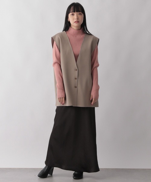 LOWRYS FARM（ローリーズファーム）の「サテンバイアスフレアスカート　166351（スカート・レディース・ブラック/カーキ/アイボリー・FREE）」の4枚目の写真