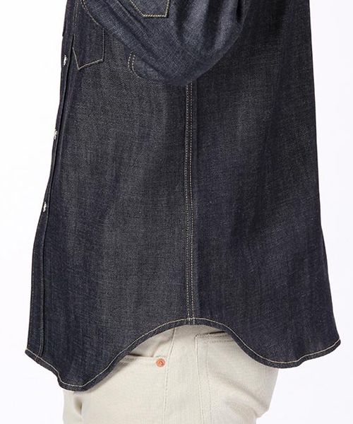 LEVI'S VINTAGE CLOTHING（リーバイスビンテージクロージング）の「LEVI'S(R) VINTAGE CLOTHING 1955 デニムシャツ リジット ソートゥースデニムシャツ（シャツ/ブラウス・メンズ・ノンウォッシュ・MEDIUM/SMALL/LARGE/X-SMALL）」の12枚目の写真