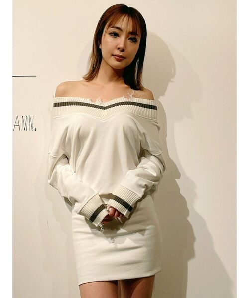 GYDA（ジェイダ）の「Vネックグラインダードッキングスウェットワンピース（ワンピース・レディース・ブラック/オフホワイト・FREE）」の5枚目の写真