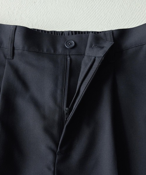 EMMA CLOTHES（エマクローズ）の「TR綾ストレッチ タックワイドストレートダブルスラックスパンツ EMMA CLOTHES（スラックス・メンズ・ダークネイビー/ベージュ系/ブラック・M/L）」の6枚目の写真