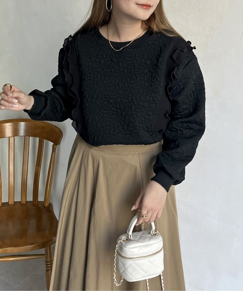 prose verse（プロズヴェール）の「花柄キルティングパールプリーツプルオーバー（スウェット・レディース・ブラック/オフホワイト・ﾌﾘ-）」の14枚目の写真