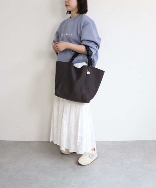 T・S・L（ティーエスエル）の「細ハンドルフリルトートバッグ（トートバッグ・レディース・チャコールグレー/グリーン/アイボリー/ピンク・FREE）」の8枚目の写真