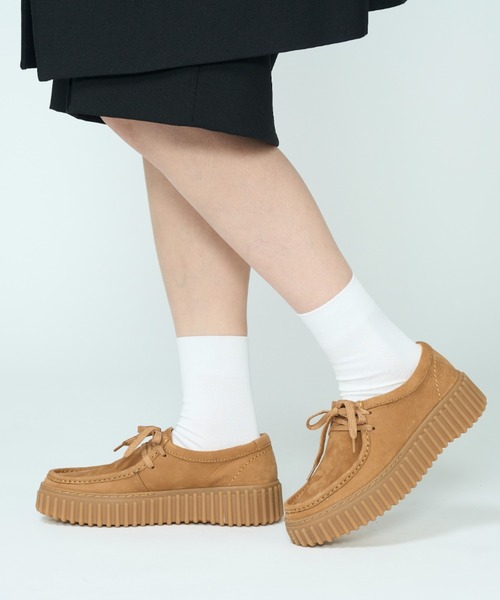 Clarks(クラークス)の「Torhill Bee / トーヒルビー (ライトタンヌバック)(モカシン/デッキシューズ・レディース・ブラウン・UK5/UK6/UK4/UK3/UK3.5/UK4.5/UK5.5)」の17枚目の写真