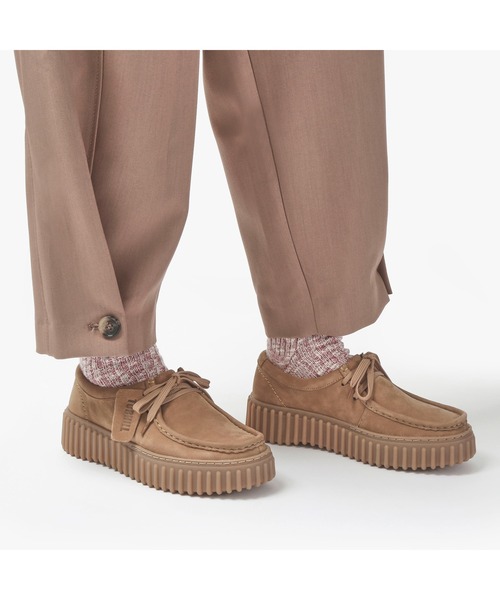 Clarks(クラークス)の「Torhill Bee / トーヒルビー (ライトタンヌバック)(モカシン/デッキシューズ・レディース・ブラウン・UK5/UK6/UK4/UK3/UK3.5/UK4.5/UK5.5)」の19枚目の写真