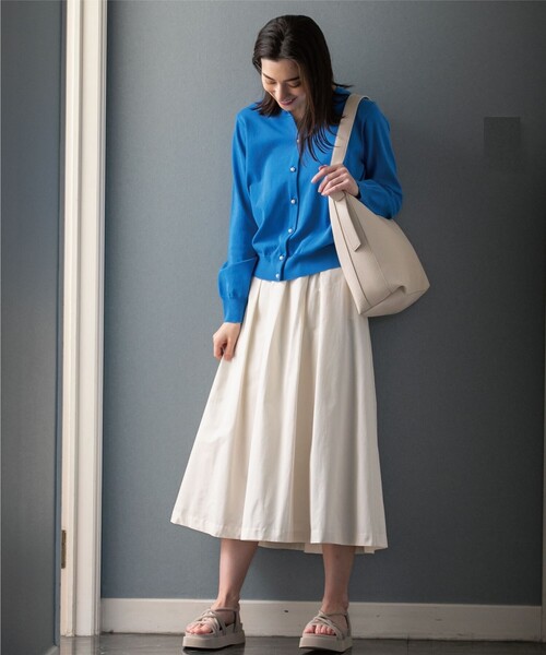 OPAQUE.CLIP(オペークドットクリップ)の「◆アシンメトリー タックフレアスカート【UVケア】(スカート・レディース・ホワイト系/ブラック/キャメル・40/38/36)」の8枚目の写真