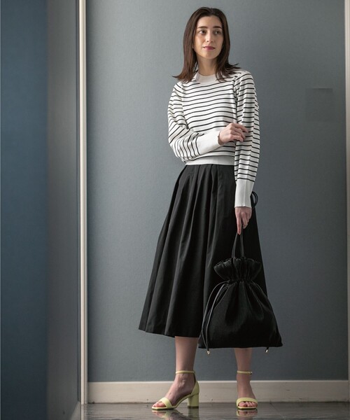 OPAQUE.CLIP(オペークドットクリップ)の「◆アシンメトリー タックフレアスカート【UVケア】(スカート・レディース・ホワイト系/ブラック/キャメル・40/38/36)」の9枚目の写真