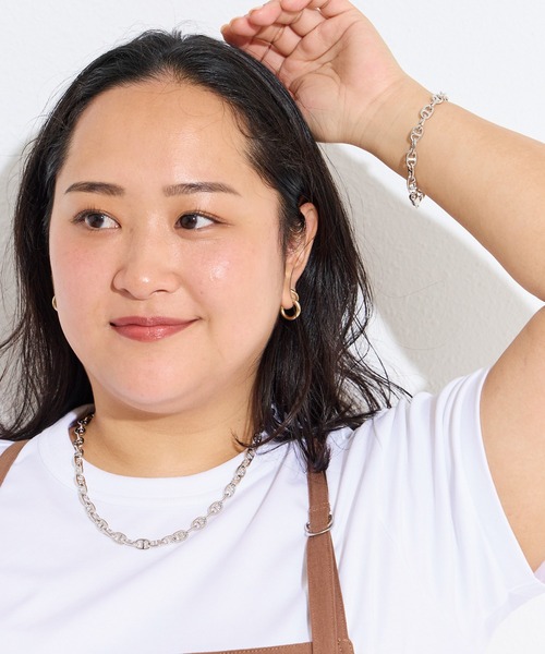 LAVEANGE（ラビアンジェ）の「【金属アレルギー対応】アンカーチェーンマグネットブレスレット（ブレスレット・レディース・シルバー/ゴールド・02/01）」の4枚目の写真