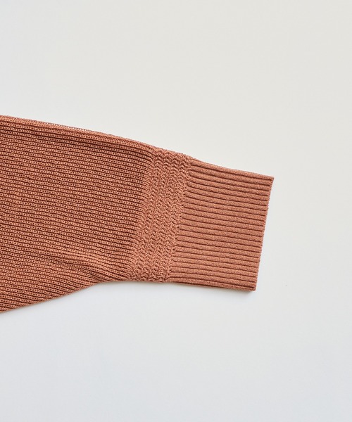 ADAM ET ROPE'(アダムエロペ)の「エクストラドライタッチ クルーネック オーバーサイズ カーディガン(カーディガン/ボレロ・メンズ・ブラック/ブラウン/グリーン系その他・M/L)」の10枚目の写真