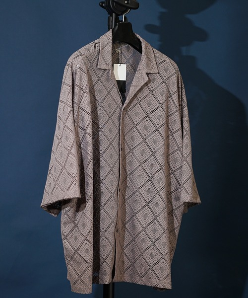 unrelaxing（アンリラクシング）の「ビッグシルエット レースシャツ　シアーシャツ（シャツ/ブラウス・メンズ・ブラック/ホワイト/ホワイト系2/ホワイト系3/ブラウン/ホワイト系4/ブラック系3/グリーン系2/ブラック系2/ブラック系4/チャコールグレー/ブルー/その他1/ブラウン系2/グレイッシュベージュ/ライトグレー/ライトブルー/ネイビー/グレー系2/ブルー系2/スミクロ/オレンジ/グリーン/ライトグリーン/インディゴブルー/イエロー系1/ライトグレー系1/その他15/ブラック系5/ブラック系6/その他10/ホワイト×グレー/ブラック×グレー・FREE）」の18枚目の写真