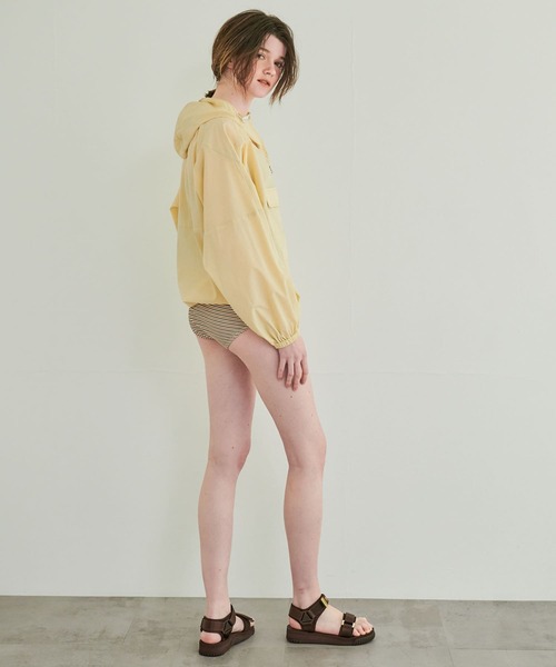 SHAKA(シャカ)の「『別注』SHAKA×URBAN RESEARCH NEOBUNGY(サンダル・レディース・ブラック/ダークブラウン・5/6)」の8枚目の写真