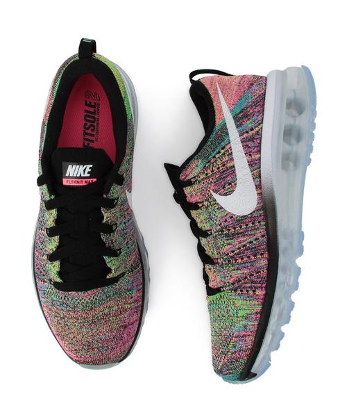 NIKE（ナイキ）の「NIKE（ナイキ） ウィメンズフライニットマックス（スニーカー・レディース・その他1/ホワイト・25cm/24.5cm/23.5cm/23cm/24cm）」の2枚目の写真