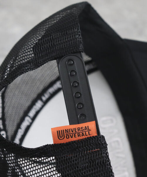 UNIVERSAL OVERALL(ユニバーサルオーバーオール)の「【UNIVERSAL OVERALL/ユニバーサルオーバーオール】ロゴ刺繍メッシュキャップ(キャップ・レディース・ブラック/ネイビー・FREE)」の11枚目の写真