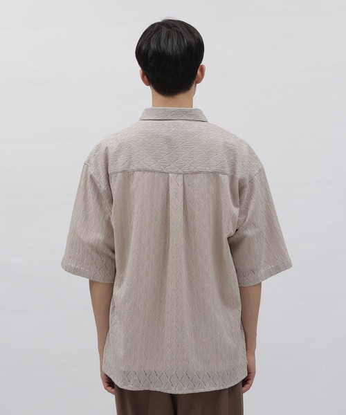 LAKOLE（ラコレ）の「レースシャツ / 191800（シャツ/ブラウス・メンズ・オフホワイト/ベージュ/グリーン/ブラック・X-LARGE/LARGE/MEDIUM）」の15枚目の写真