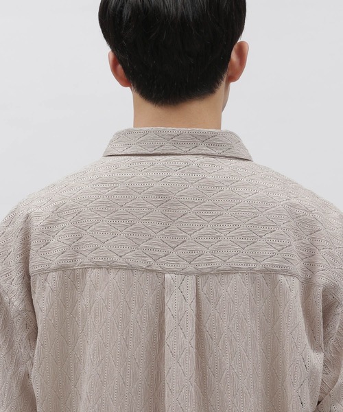 LAKOLE（ラコレ）の「レースシャツ / 191800（シャツ/ブラウス・メンズ・オフホワイト/ベージュ/グリーン/ブラック・X-LARGE/LARGE/MEDIUM）」の6枚目の写真