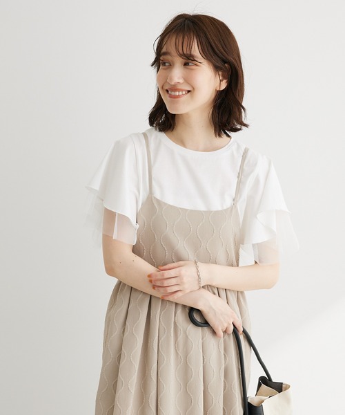 ELENCARE DUE（エレンカーレデュエ）の「・ELENCARE　DUE　フレアスリーブTシャツ（Tシャツ/カットソー・レディース・ブラック/グレイッシュベージュ/オフホワイト/レッド・FREE）」の2枚目の写真