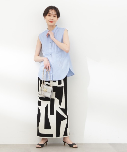 N.（N. Natural Beauty Basic）（エヌエヌナチュラルビューティーベーシック）の「◆ノースリピンタックブラウス（シャツ/ブラウス・レディース・オフホワイト/ブラック/ベージュ/ブルー・MEDIUM）」の16枚目の写真