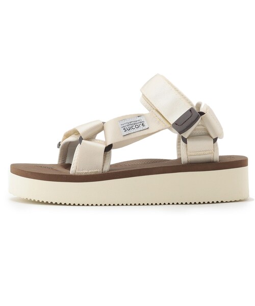 【関税込み】Suicoke ホワイト DEPA-2PO サンダル Suicokeのホワイト DEPA-2PO サンダルがセール中