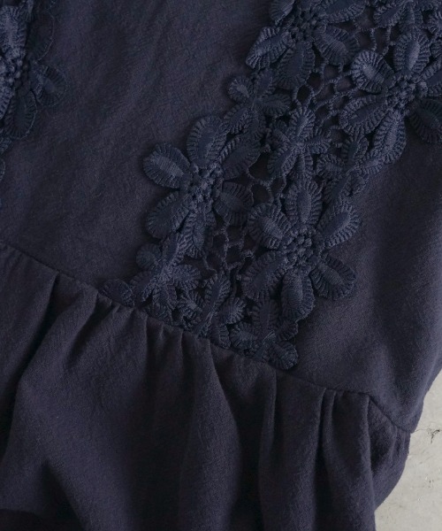 flower（フラワー）の「ブーケビスチェ（キャミソール・レディース・ベージュ/ネイビー・FREE）」の6枚目の写真