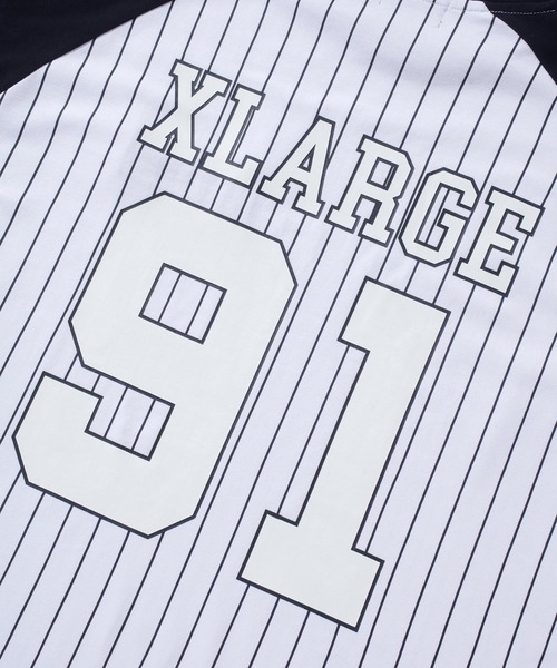 XLARGE（エクストララージ）の「STRIPED BASEBALL S/S TEE（Tシャツ/カットソー・メンズ・ネイビー/ブラウン/ブラック・M/XL/L/S）」の13枚目の写真
