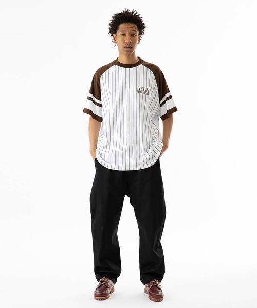 売切れ前に XLARGE BASEBALL S/S TEE スポーティーコーデ◎ BASEBALL S/S TEE（Tシャツ/カットソー）｜XLARGE（エクストラ