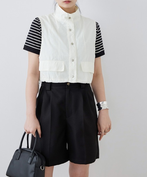 Fashion Letter(ファッションレター)の「タフタ クロップド ミリタリーベスト(ベスト・レディース・オフホワイト/ブラック/カーキ・M)」の2枚目の写真