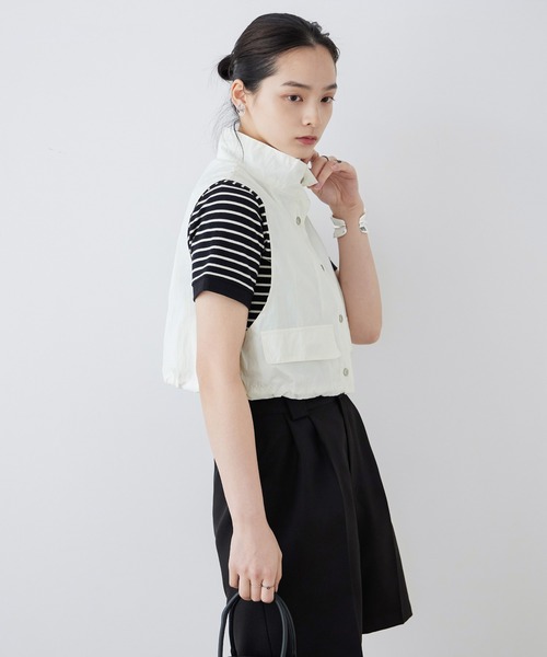 Fashion Letter(ファッションレター)の「タフタ クロップド ミリタリーベスト(ベスト・レディース・オフホワイト/ブラック/カーキ・M)」の6枚目の写真