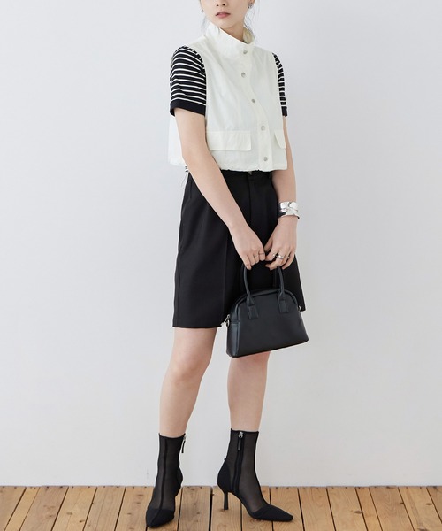 Fashion Letter(ファッションレター)の「タフタ クロップド ミリタリーベスト(ベスト・レディース・オフホワイト/ブラック/カーキ・M)」の7枚目の写真