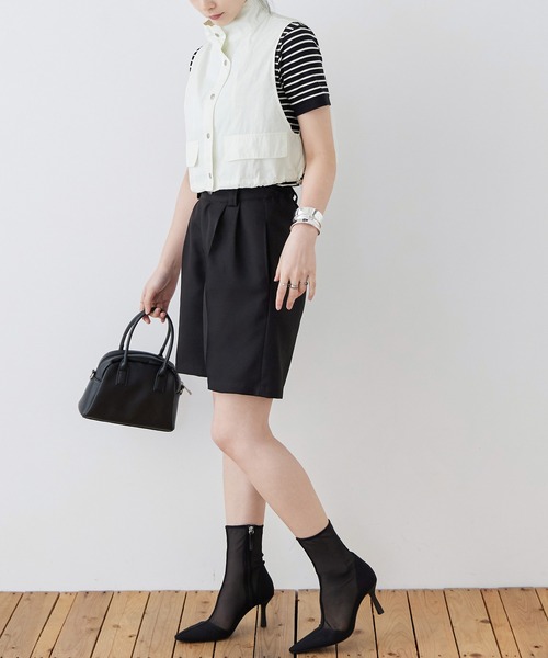 Fashion Letter(ファッションレター)の「タフタ クロップド ミリタリーベスト(ベスト・レディース・オフホワイト/ブラック/カーキ・M)」の9枚目の写真