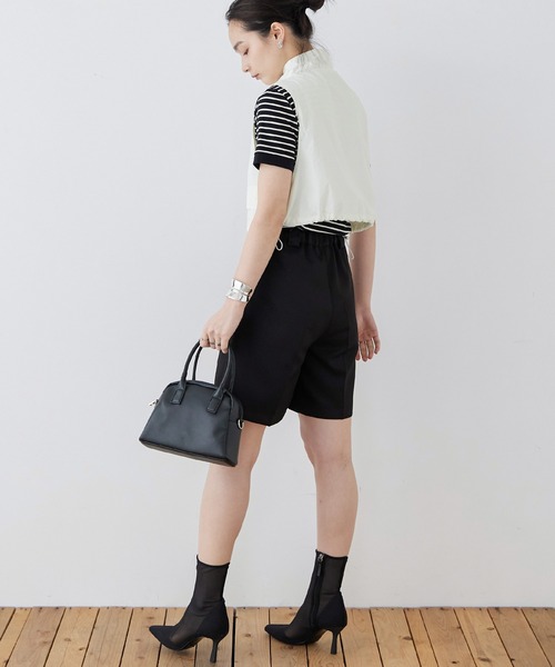 Fashion Letter(ファッションレター)の「タフタ クロップド ミリタリーベスト(ベスト・レディース・オフホワイト/ブラック/カーキ・M)」の11枚目の写真