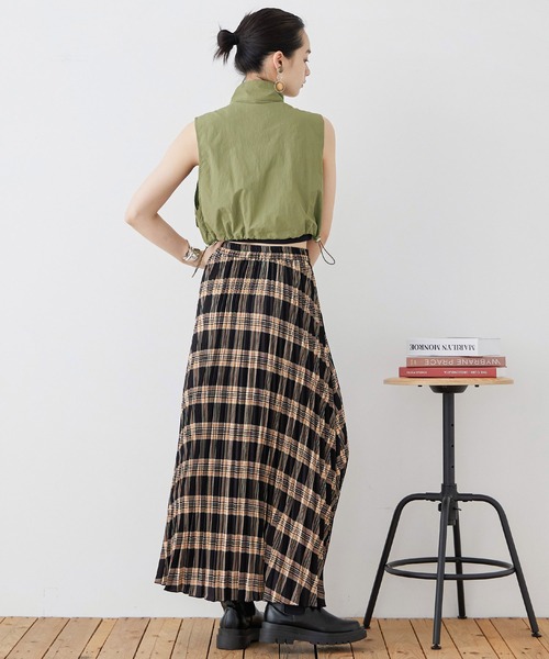 Fashion Letter(ファッションレター)の「タフタ クロップド ミリタリーベスト(ベスト・レディース・オフホワイト/ブラック/カーキ・M)」の21枚目の写真