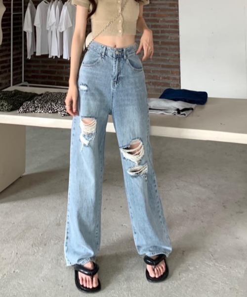 Achic(アシック)の「ダメージデニムパンツ(デニムパンツ・レディース・サックスブルー/ブルー・S/M)」の4枚目の写真