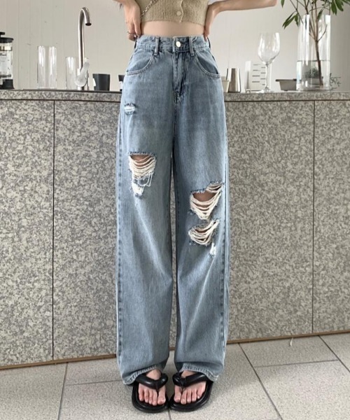 Achic(アシック)の「ダメージデニムパンツ(デニムパンツ・レディース・サックスブルー/ブルー・S/M)」の10枚目の写真