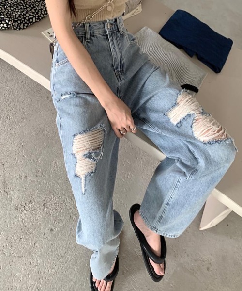 Achic(アシック)の「ダメージデニムパンツ(デニムパンツ・レディース・サックスブルー/ブルー・S/M)」の11枚目の写真