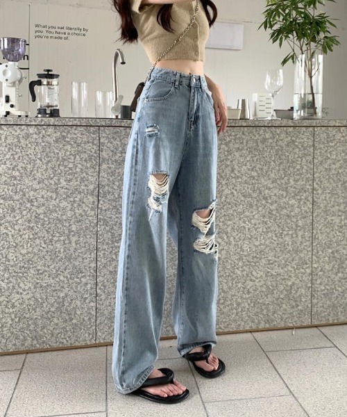 Achic(アシック)の「ダメージデニムパンツ(デニムパンツ・レディース・サックスブルー/ブルー・S/M)」の14枚目の写真