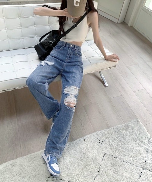 Achic(アシック)の「ダメージデニムパンツ(デニムパンツ・レディース・サックスブルー/ブルー・S/M)」の17枚目の写真