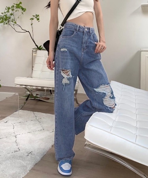 Achic(アシック)の「ダメージデニムパンツ(デニムパンツ・レディース・サックスブルー/ブルー・S/M)」の18枚目の写真