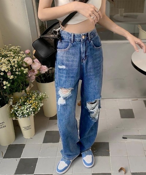 Achic(アシック)の「ダメージデニムパンツ(デニムパンツ・レディース・サックスブルー/ブルー・S/M)」の19枚目の写真