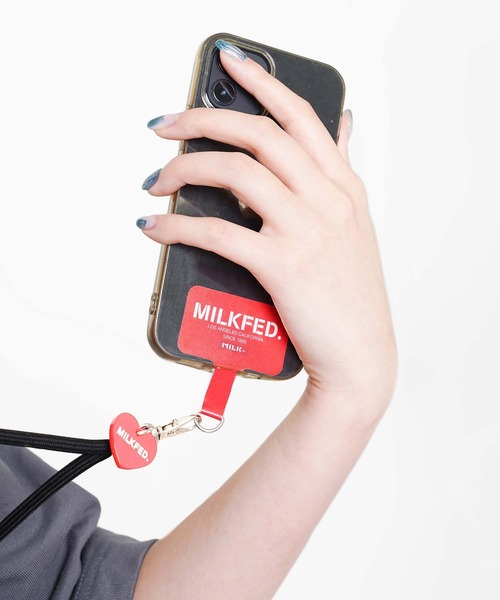 MILKFED.(ミルクフェド)の「MILKFED. PHONE STRAP(スマホグッズ・レディース・ブラック/レッド・ONE SIZE)」の5枚目の写真