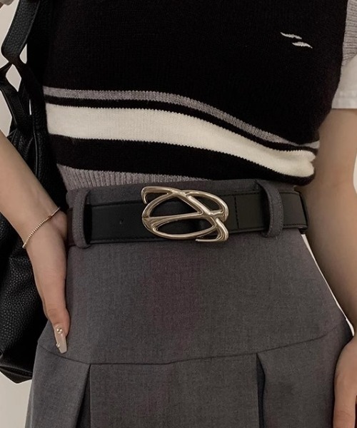 Oval Logo シルバーバックルベルト（ベルト）｜Vipoa（ヴィポア）の