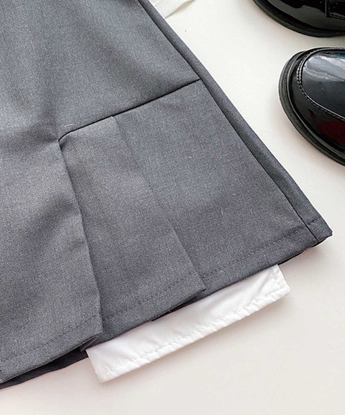 SPIGA（スピーガ）の「ﾍﾞﾙﾄ付裾ﾌﾟﾘｰﾂﾐﾆｽｶｰﾄ（スカート・レディース・グレー/ブラック・MEDIUM/SMALL）」の15枚目の写真