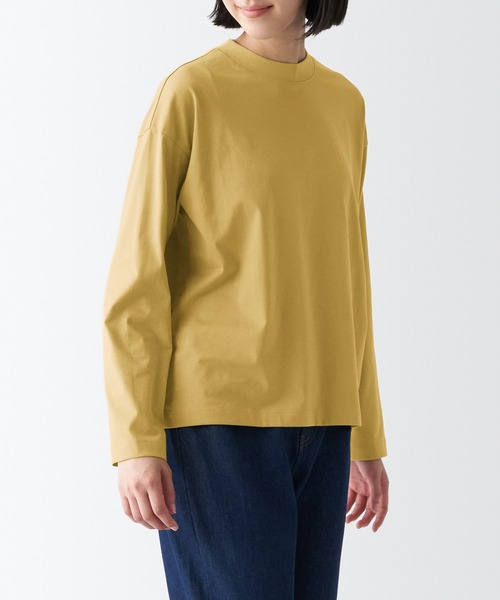 無印良品（ムジルシリョウヒン）の「天竺編みクルーネック長袖Ｔシャツ（Tシャツ/カットソー・レディース・スモーキーグリーン系/ブラック/イエロー系3/ホワイト/レンガ/ライトブルー・XS/XL/XXL/M/L/S）」の5枚目の写真