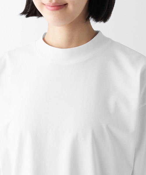 無印良品（ムジルシリョウヒン）の「天竺編みクルーネック長袖Ｔシャツ（Tシャツ/カットソー・レディース・スモーキーグリーン系/ブラック/イエロー系3/ホワイト/レンガ/ライトブルー・XS/XL/XXL/M/L/S）」の10枚目の写真