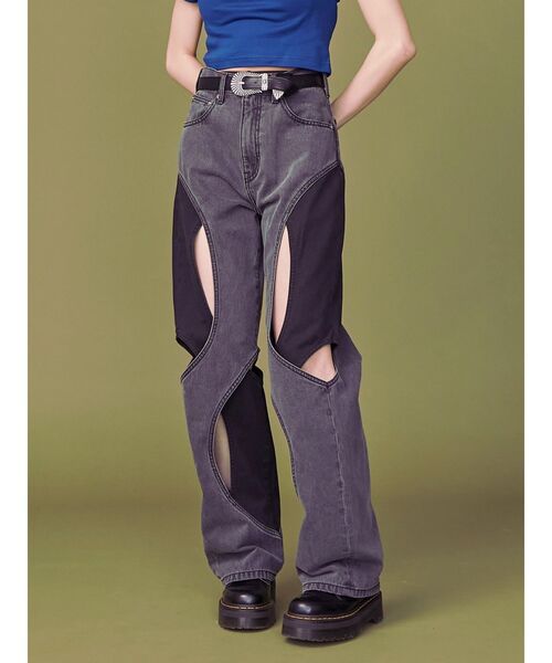 EVRIS（エヴリス）の「カーブレイヤードワイドデニムパンツ（デニムパンツ・レディース・ブルー/ブラック・SMALL/MEDIUM）」の2枚目の写真