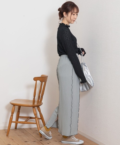 POU DOU DOU（プードゥドゥ）の「カットジャガードメロー切替えIラインスカート（スカート・レディース・スミクロ/イエロー・3）」の14枚目の写真