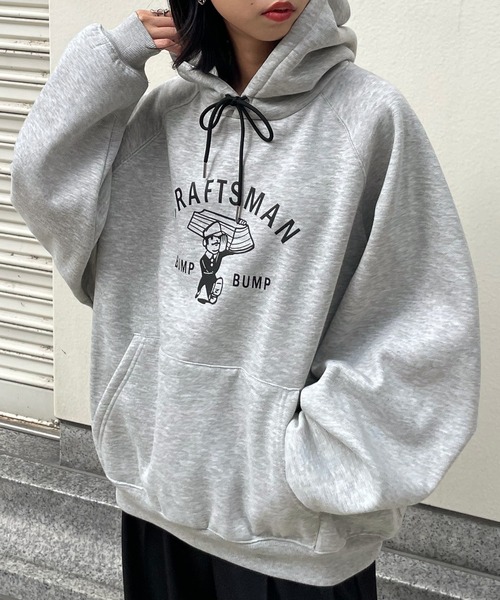 Chillfar（チルファー）の「紐カラーグラフィックパーカー
