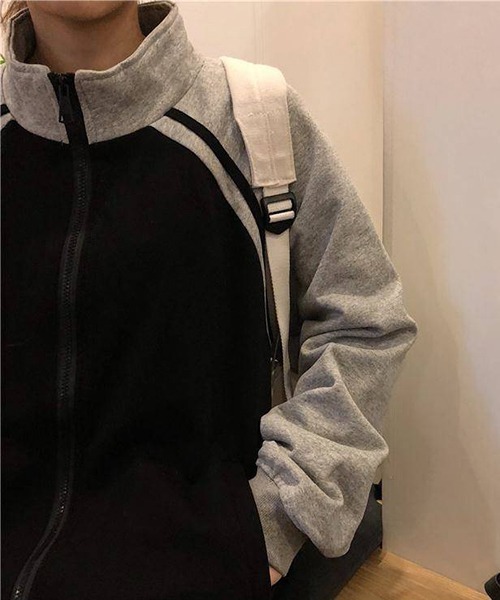 gossip!ロサンゼルス(ゴシップロサンゼルス)の「YUGA ベースボールジャケット カーディガン(スタジャン・レディース・グレー/ブラック・FREE)」の11枚目の写真