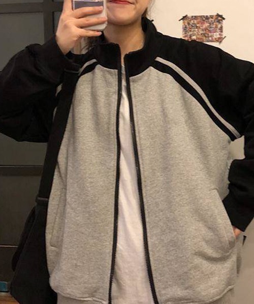 gossip!ロサンゼルス(ゴシップロサンゼルス)の「YUGA ベースボールジャケット カーディガン(スタジャン・レディース・グレー/ブラック・FREE)」の14枚目の写真