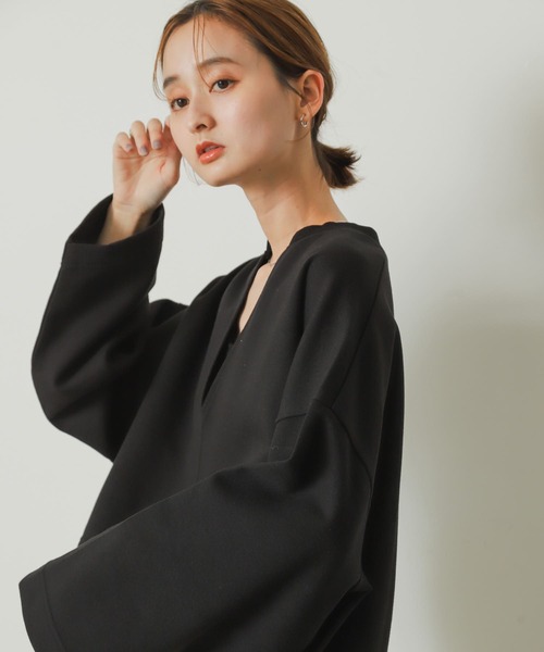 SENSE OF PLACE by URBAN RESEARCH（センスオブプレイスバイアーバンリサーチ）の「Vネッククロップドトップ（Tシャツ/カットソー・レディース・ブラック/パープル/アイボリー・ONE）」の13枚目の写真